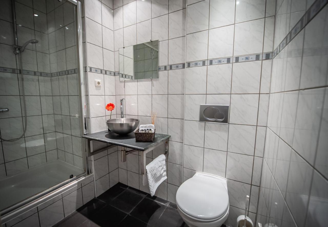 City Break Amsterdam B&B Bagian luar foto
